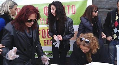 Συσσίτιο αγάπης στη μνήμη του Αντώνη Βαρδή στο Μοναστηράκι