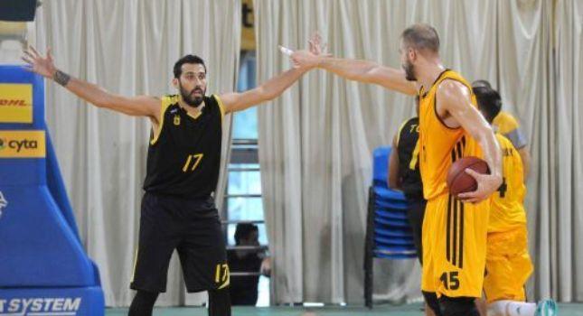 Εκτός  ο Σίμτσακ