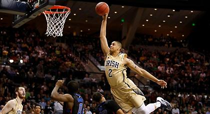 Ζακ Όγκαστ, ο νέος… Κώστας Κουφός!