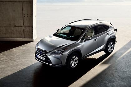 Πεντάστερο και το Lexus NX 300h