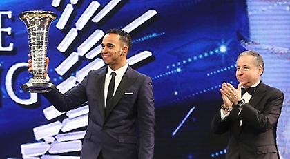 Το σήκωσε ο Χάμιλτον