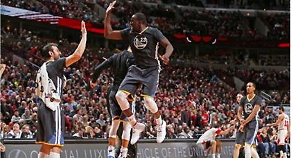 Οι Γουόριορς γράφουν ιστορία!