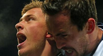 Η Σάλκε άρπαξε το «δώρο» της Τσέλσι