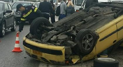 Ταξί αναποδογύρισε στον Κηφισό – Μία γυναίκα τραυματίστηκε