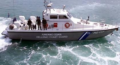 Ακυβέρνητο σκάφος εντοπίστηκε ανοιχτά της Κρήτης, αλλά το πήγαν στην Καλαμάτα