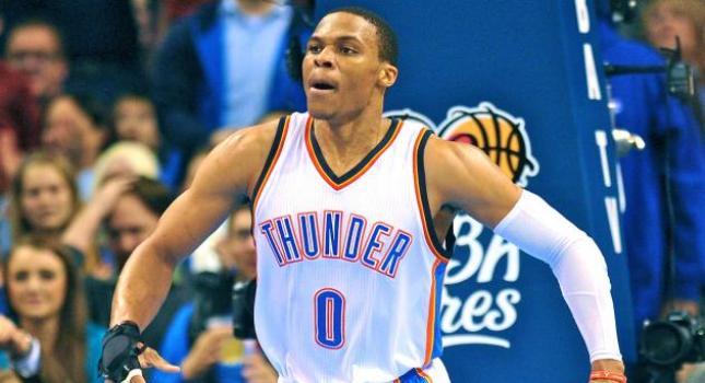 Έλειπε ο ΛεΜπρον, έλαμψε η Θάντερ!