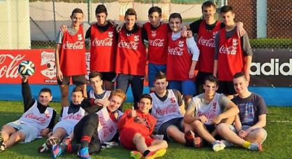 Όλα για την μπάλα και μέσα στη βροχή