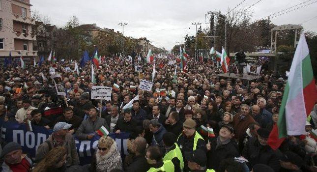 Μεγάλες διαδηλώσεις στη Βουλγαρία