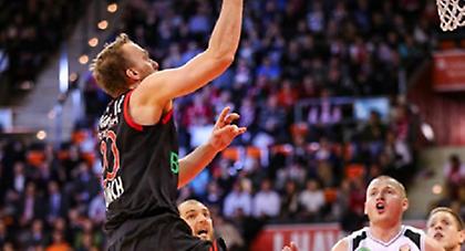 Τα… φώτα στον Ντούσκο!