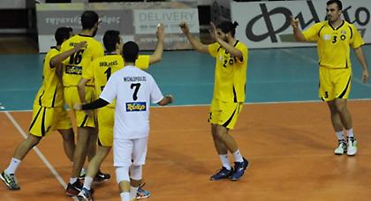 Πάει για τρεις μεταγραφές η ΑΕΚ