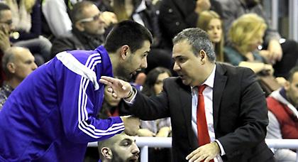 Φλεβαράκης: «Μας “έσπρωξαν” στη νίκη οι φίλαθλοί μας»