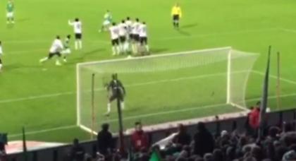 Φαουλάρα από την εξέδρα! (video)