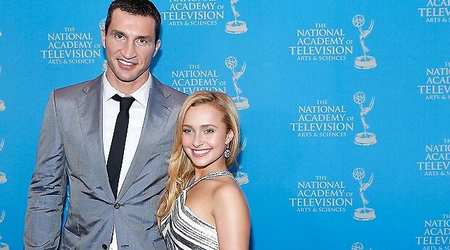 Γονείς ο Κλίτσκο και η «τσιρλίντερ»