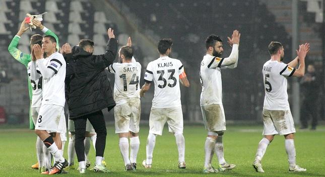 Με τους γνωστούς απόντες