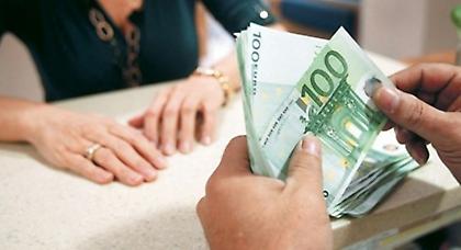 «Ψαλίδι» σε συντάξεις και εφάπαξ