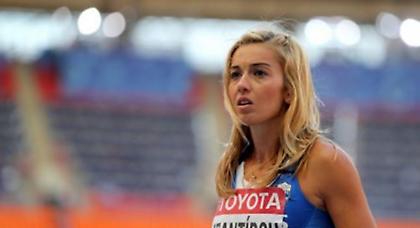 Σκέφτεται Πεκίνο η Υφαντίδου