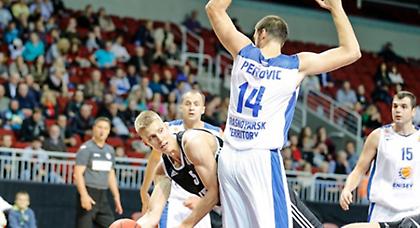 «Νοκ άουτ» ο Πέροβιτς