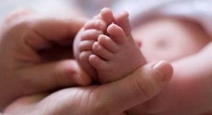 Ενας 14χρονος αποπλάνησε και άφησε έγκυο την 11χρονη μητέρα