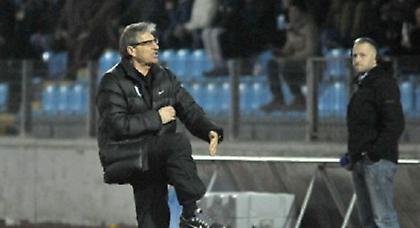 Τρέλες Αγγελου, αλλού γι’ αλλού ο Αναστασίου