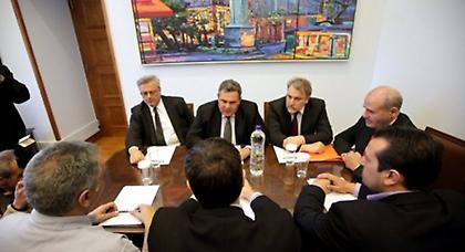 Αποστολόπουλος για απόπειρα δωροδοκίας: Πρόκειται για θεατρικό αστυνομικό σενάριο