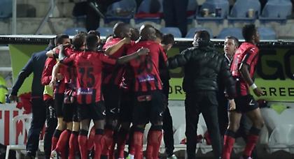 Κι όμως χάνει!