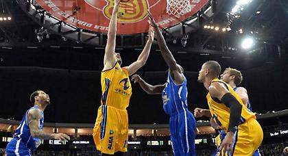 Ακάθεκτη η Άλμπα