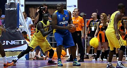 Πρώτη και με… διαφορά η Μακάμπι