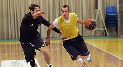 «Ξεμούδιασμα» με τους Μαχητές ο Άρης