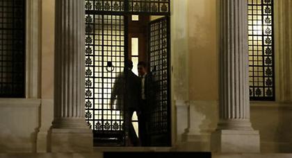 Κίνηση ματ αναζητά το Μαξίμου που ρίχνει το βάρος στους βουλευτές