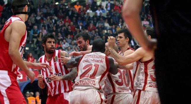 Το… ερυθρόλευκο παρελθόν του Μενσά-Μπονσού (video)