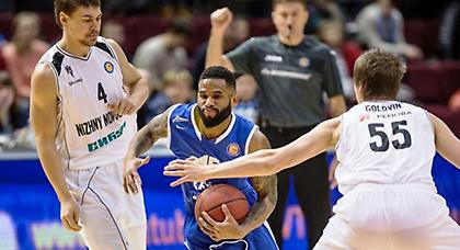 Βαριά ήττα για Νίζνι