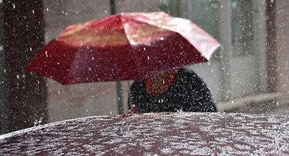 Χαλάει ο καιρός: Πέφτει η θερμοκρασία - Έρχονται βροχές και χιόνια