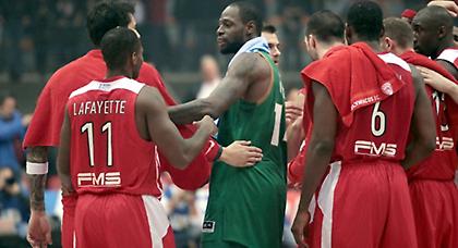 Ε, σε λίγο θα πέσουν και κουκλάκια…