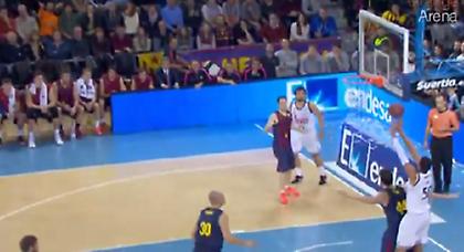 Πάσα ο Μεζρί, «καρφί» στον Μπουρούση ο Χεζόνια (video)