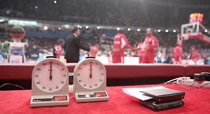 Η παρακάμερα του ντέρμπι στο ΣΕΦ (video)