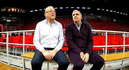 Ο Ζοτς και ο Ντούντα αγόρασαν και τον τίτλο του φαβορί…