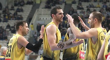 Πάει και για «τριάρι» η ΑΕΚ