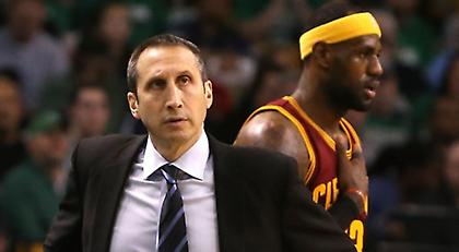 «Σύννεφα» για Μπλατ