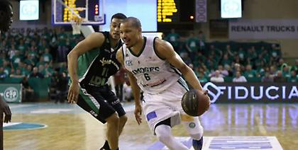 Στη Βιλερμπάν ο Άκερ