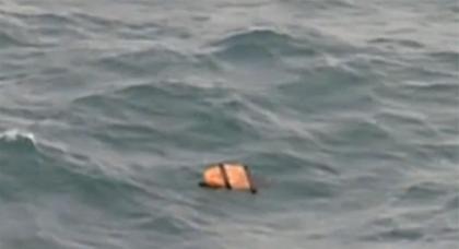 AirAsia: Eντοπίστηκαν συντρίμμια του αεροσκάφους