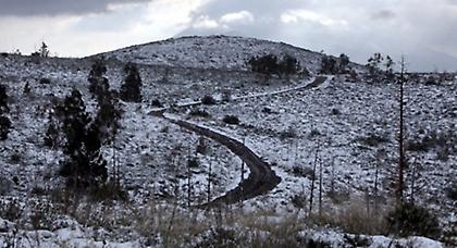 Χιόνια σε Πάρνηθα και Πεντέλη