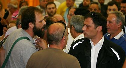 Νέα ένταση ανάμεσα σε οπαδούς της ΑΕΚ και τον Άρη Βασιλόπουλο