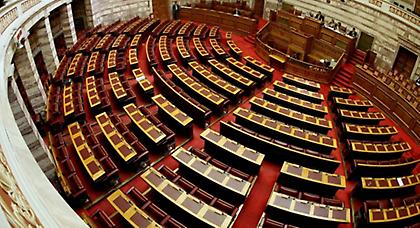 Θυροκολλήθηκε το προεδρικό διάταγμα της διάλυσης της Βουλής