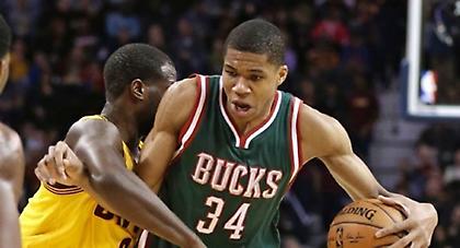 Αντετοκούνμπο: «Η ομάδα είναι δυνατή»