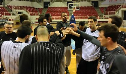 Ποδαρικό στο «Παλατάκι»