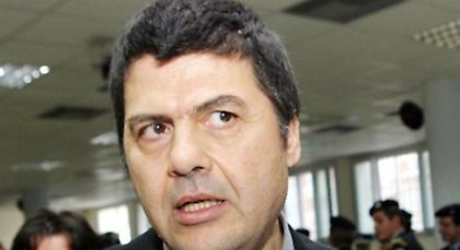 Οπλισμένο και μεταμφιεσμένο συνέλαβαν τον Ξηρό