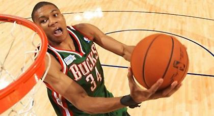 Αντετοκούνμπο: «Βελτιώθηκα σημαντικά φέτος»