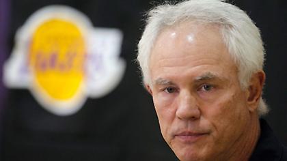 Θρήνος στην οικογένεια των Λέικερς