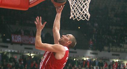 Λοτζέσκι: «Η άμυνα μας έδωσε τη νίκη»