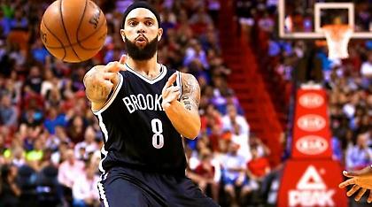 Ράγισμα στα πλευρά ο Ντερόν